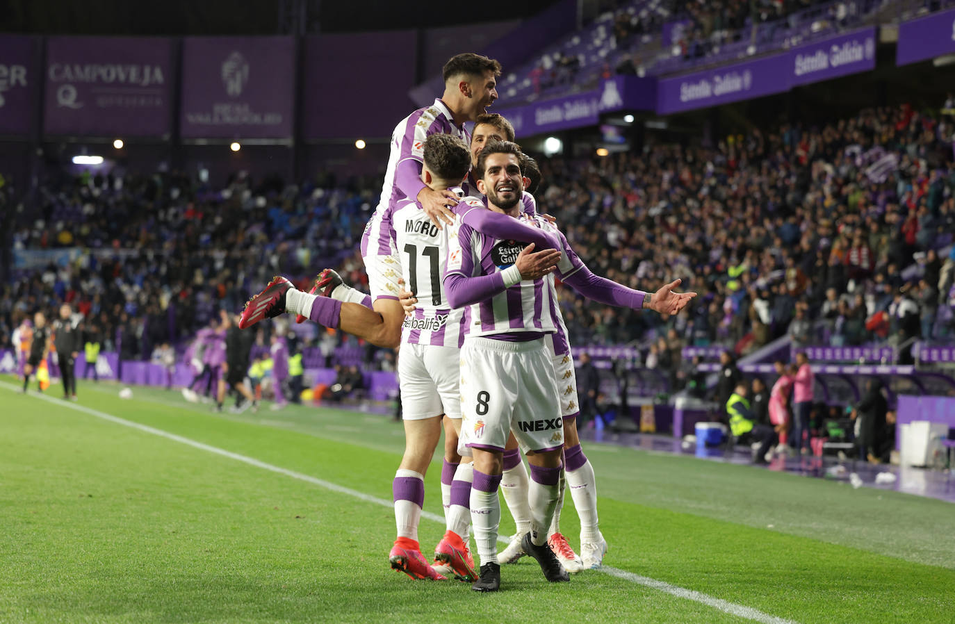 El partido entre el Real Valladolid y el Tenerife, en imágenes