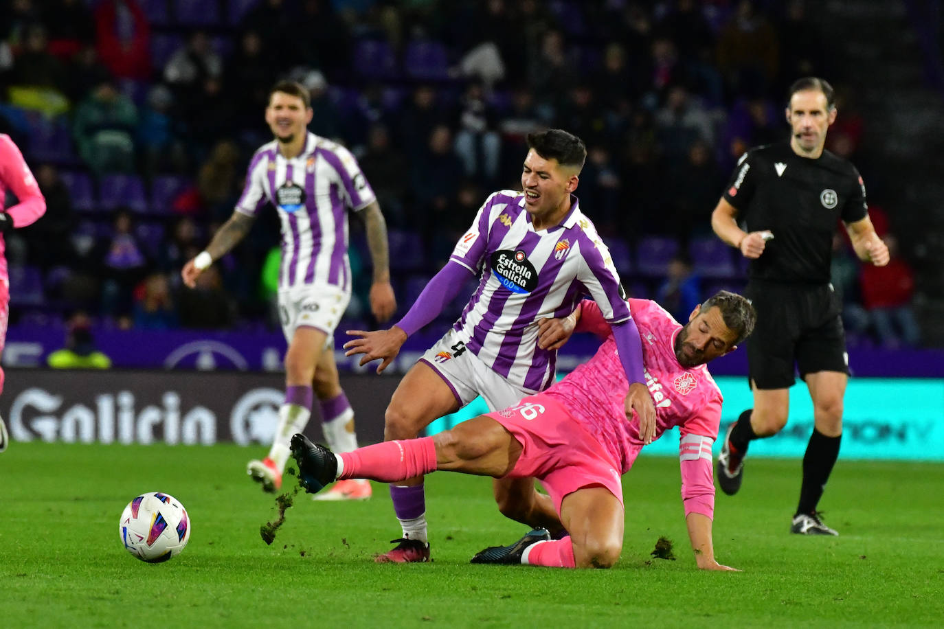 El partido entre el Real Valladolid y el Tenerife, en imágenes