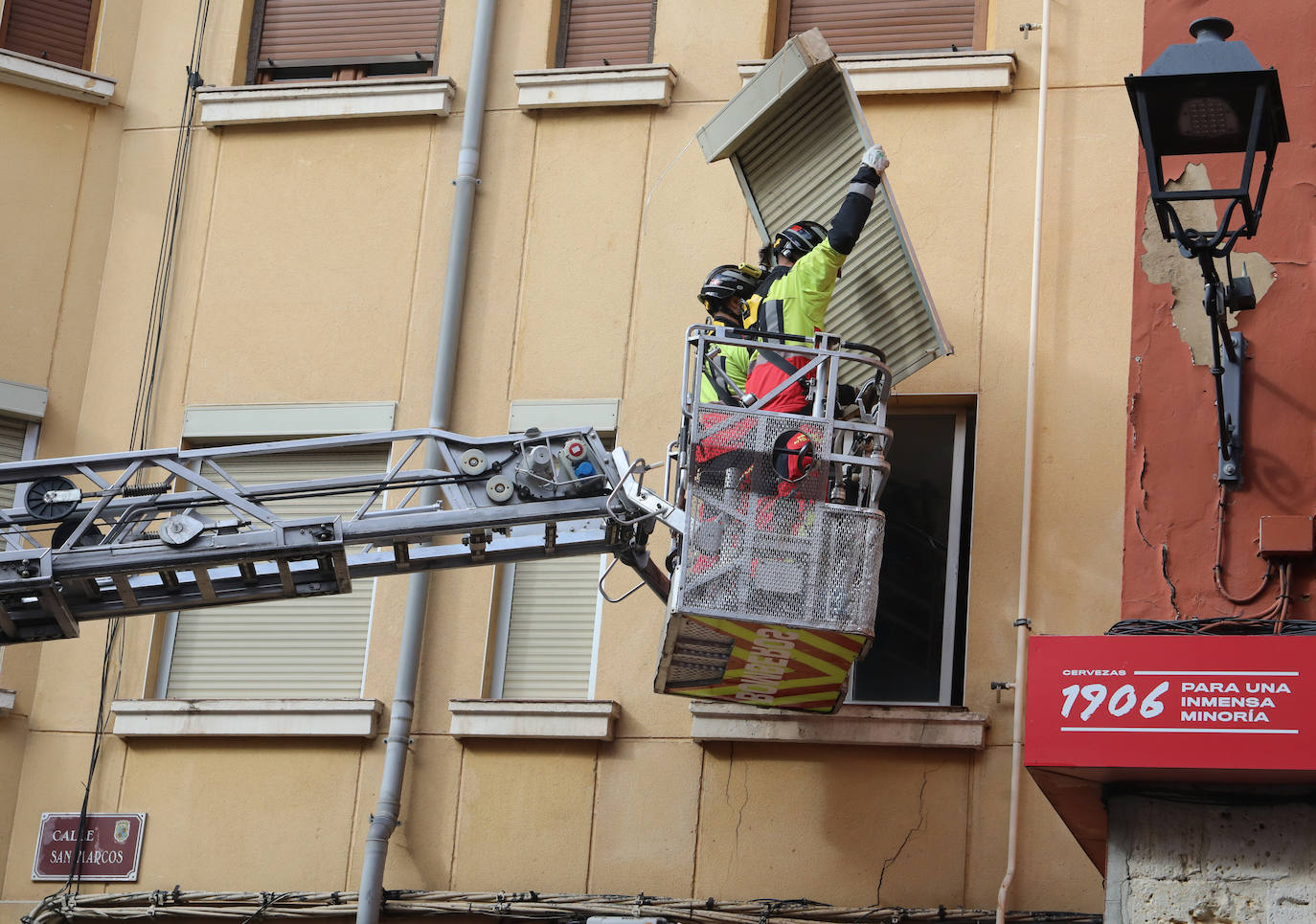 Los efectos de las intensas rachas de viento en Palencia