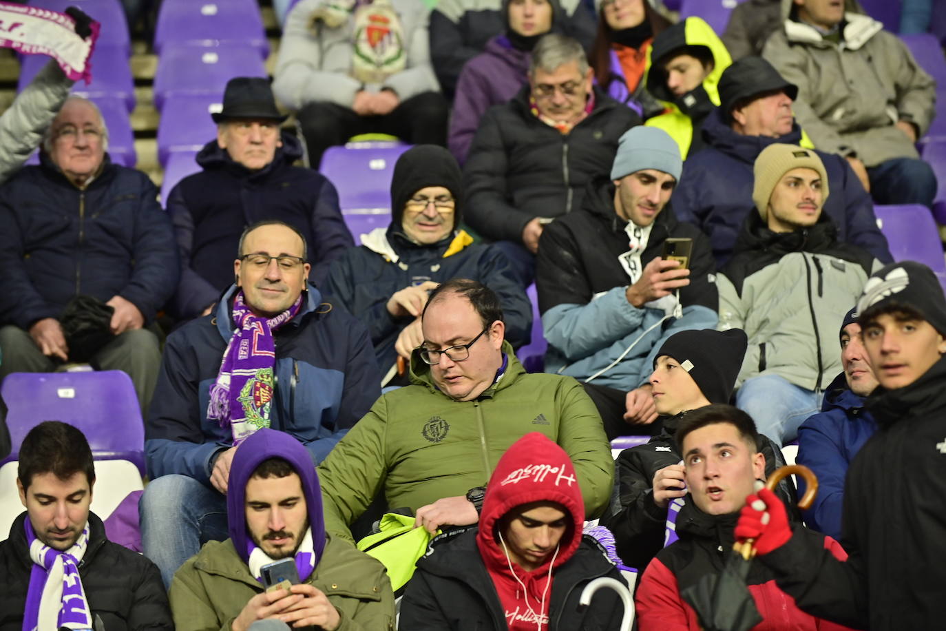 Búscate en la grada del estadio José Zorrilla (4/4)