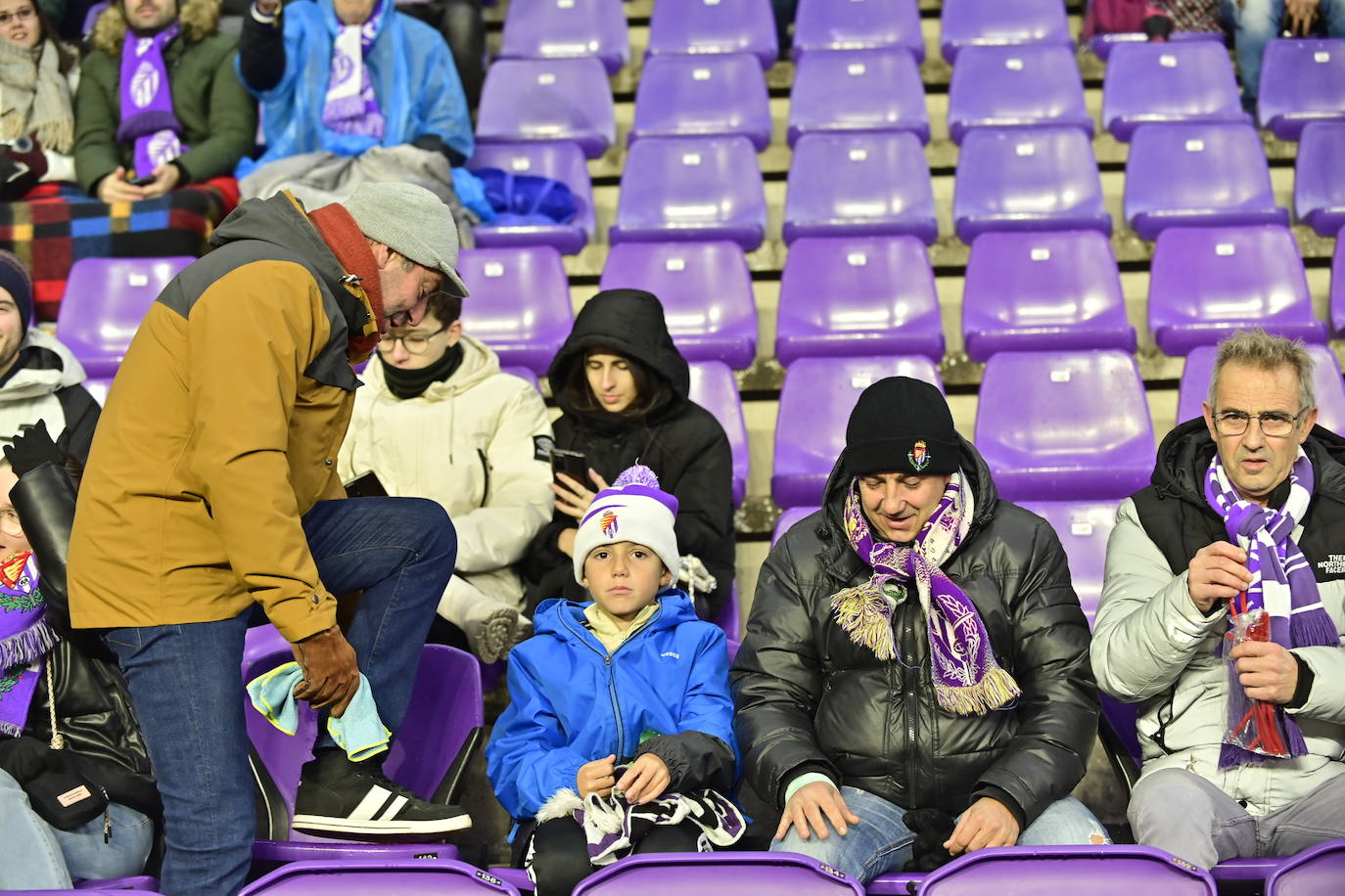 Búscate en la grada del estadio José Zorrilla (3/4)