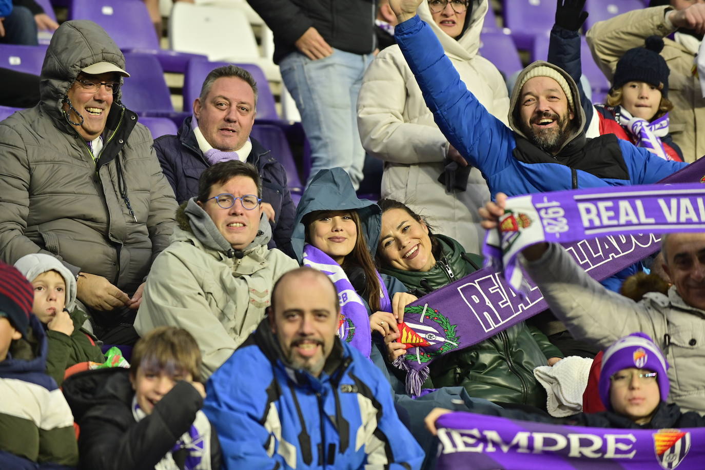 Búscate en la grada del estadio José Zorrilla (4/4)