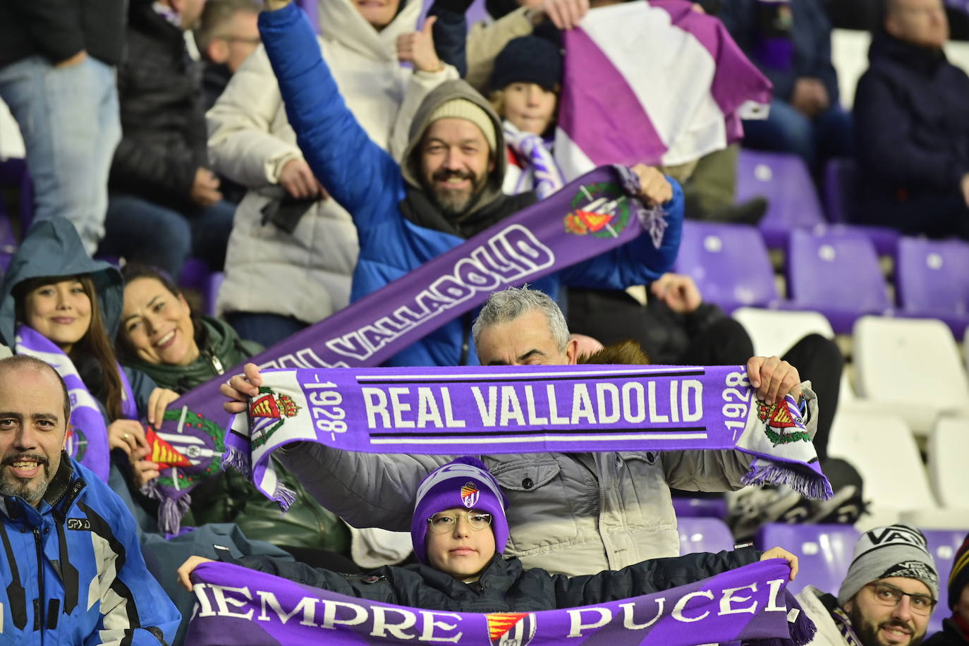 Búscate en la grada del estadio José Zorrilla (4/4)