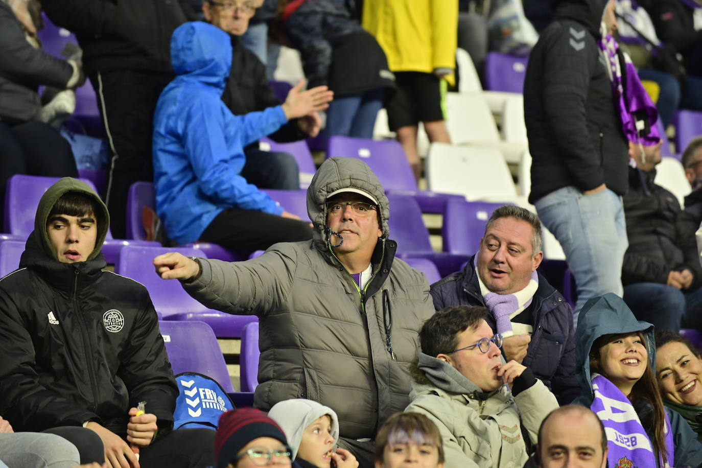 Búscate en la grada del estadio José Zorrilla (4/4)