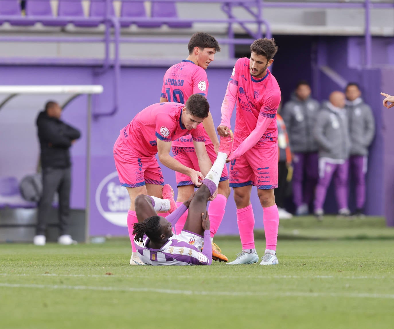 El partido entre el Real Valladolid B y el Ourense, en imágenes