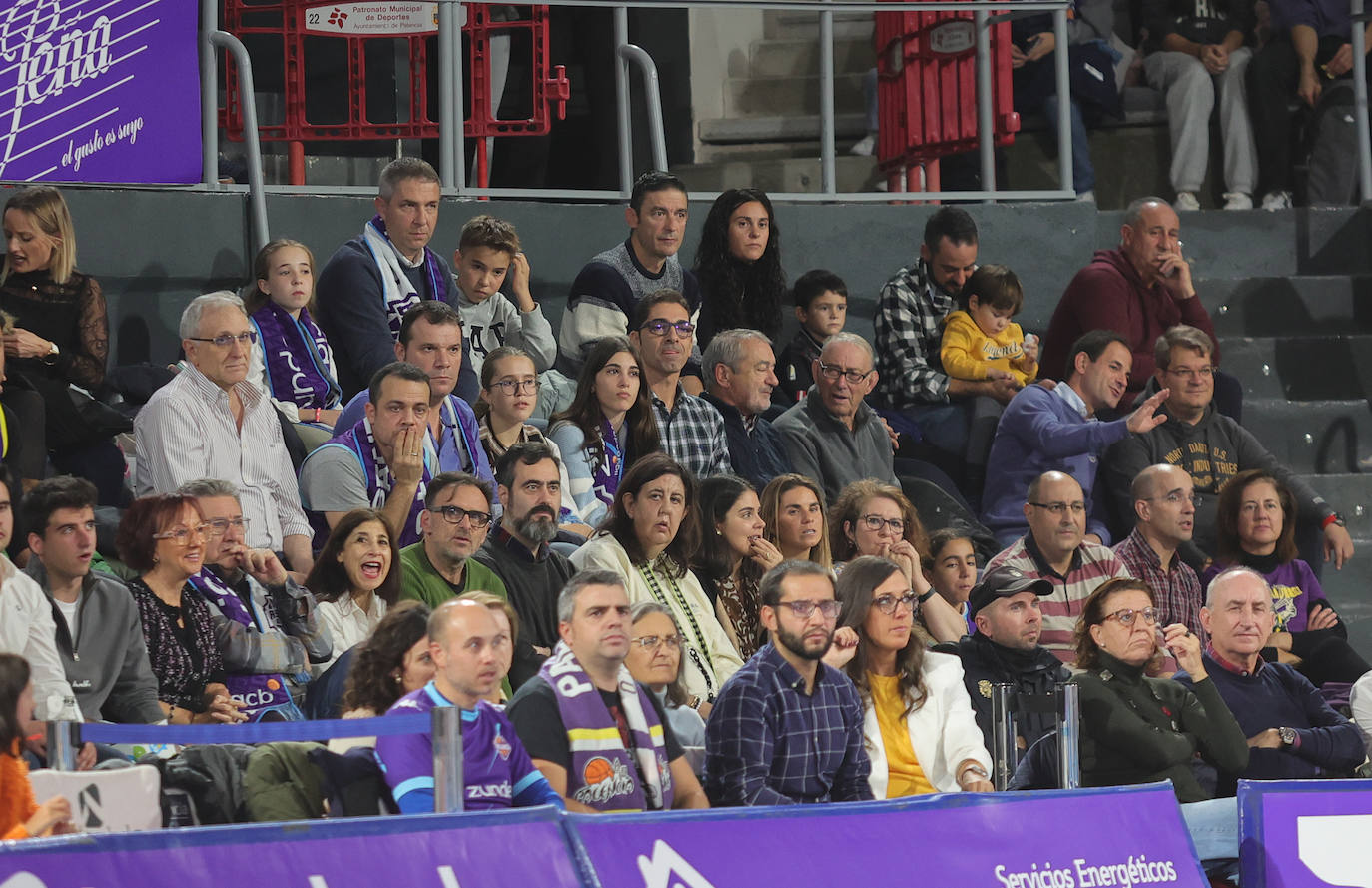 Búscate en las gradas del Zunder Palencia-Girona