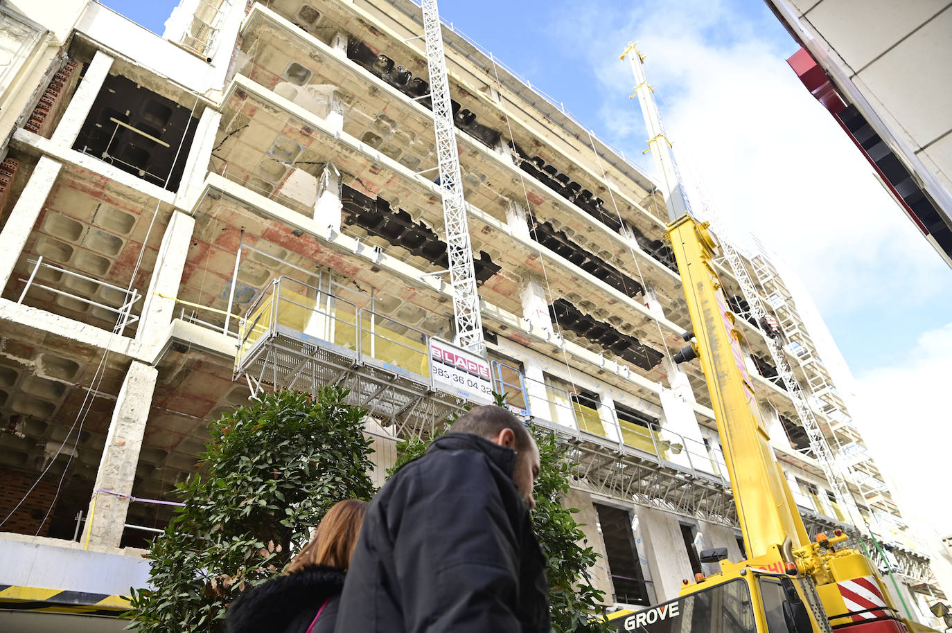 Continúan las obras en el nuevo Zara de Constitución