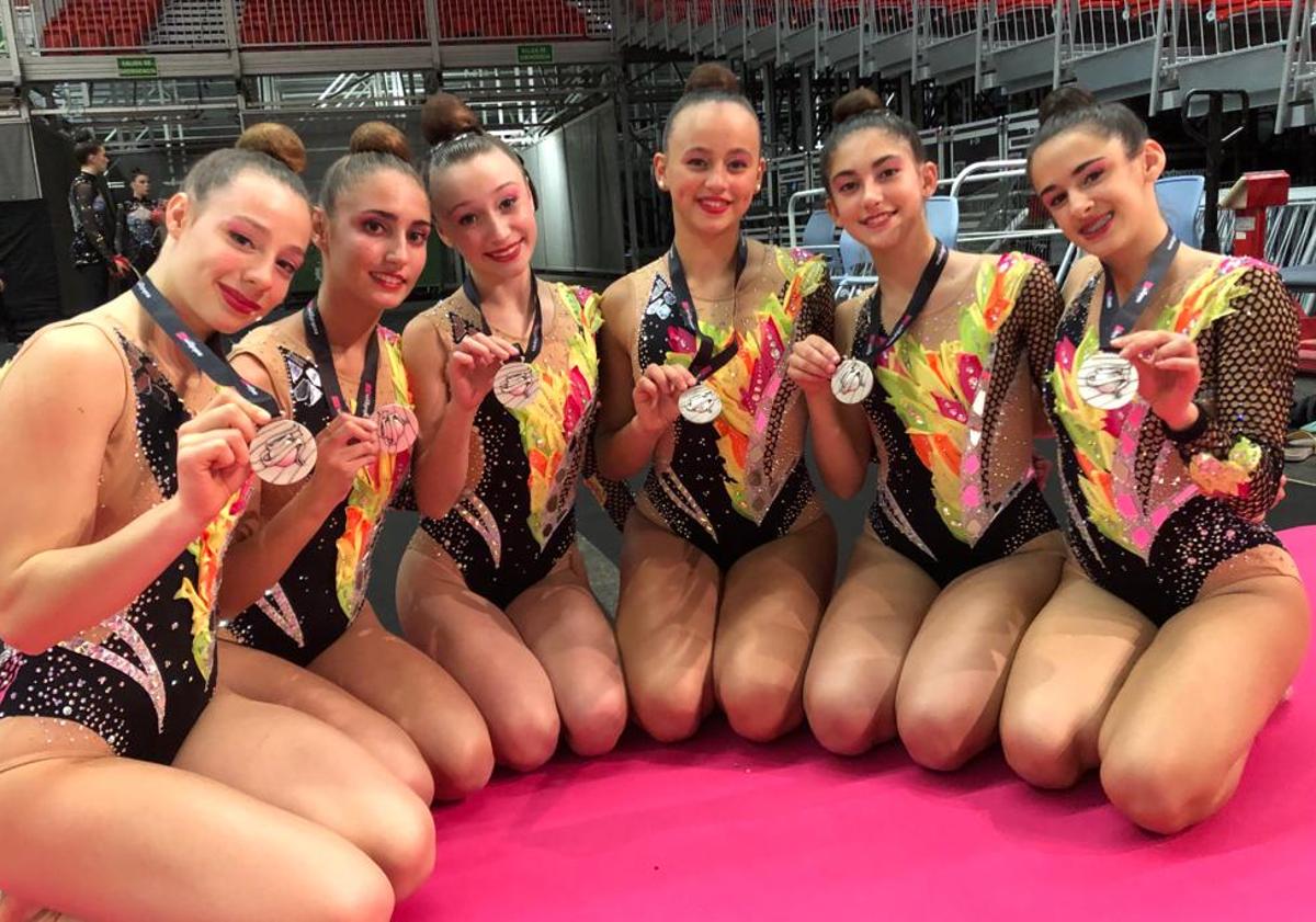 Imagen principal - La Victoria regresa con tres platas del Torneo Nacional Esukalgym