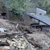 El dueño de una casa junto a las seis destruidas por el temporal: «Nunca vi otra cosa igual»