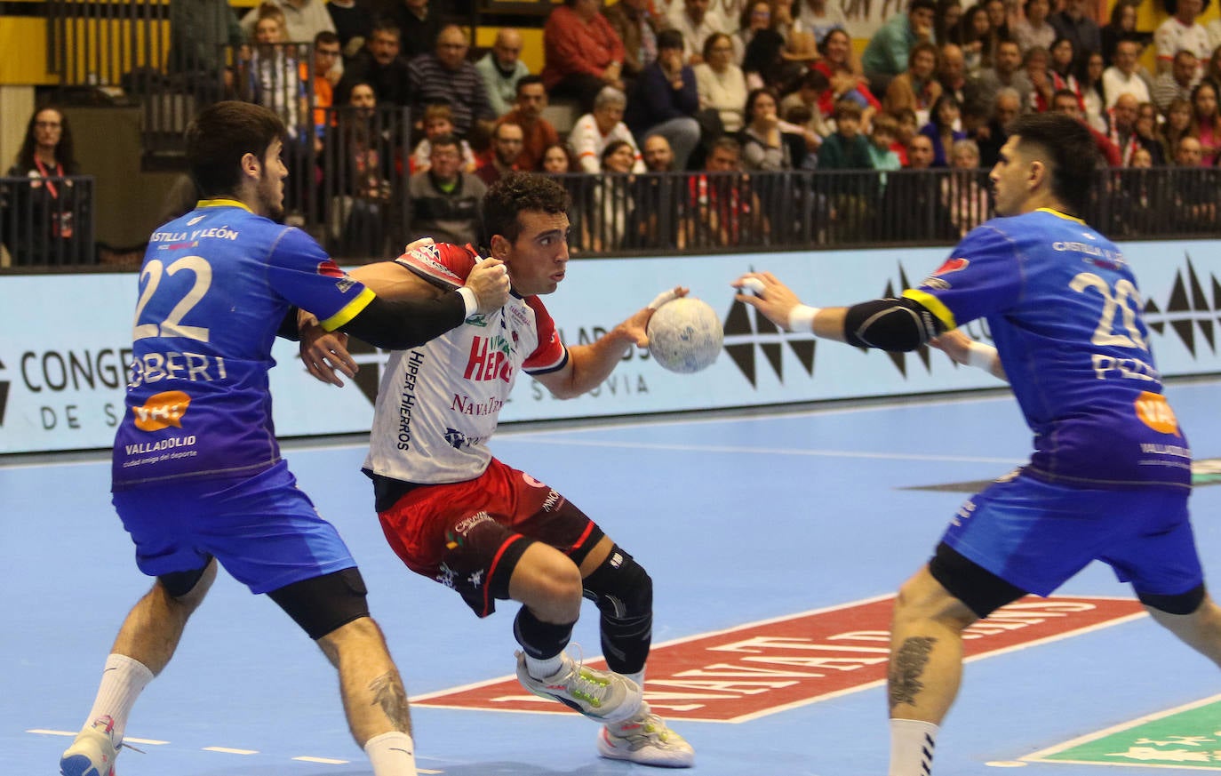 El triunfo del Nava ante el Atlético Valladolid, en imágenes