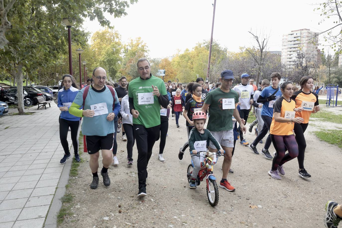 Alumnos, padres y profesores corren en Rio Running