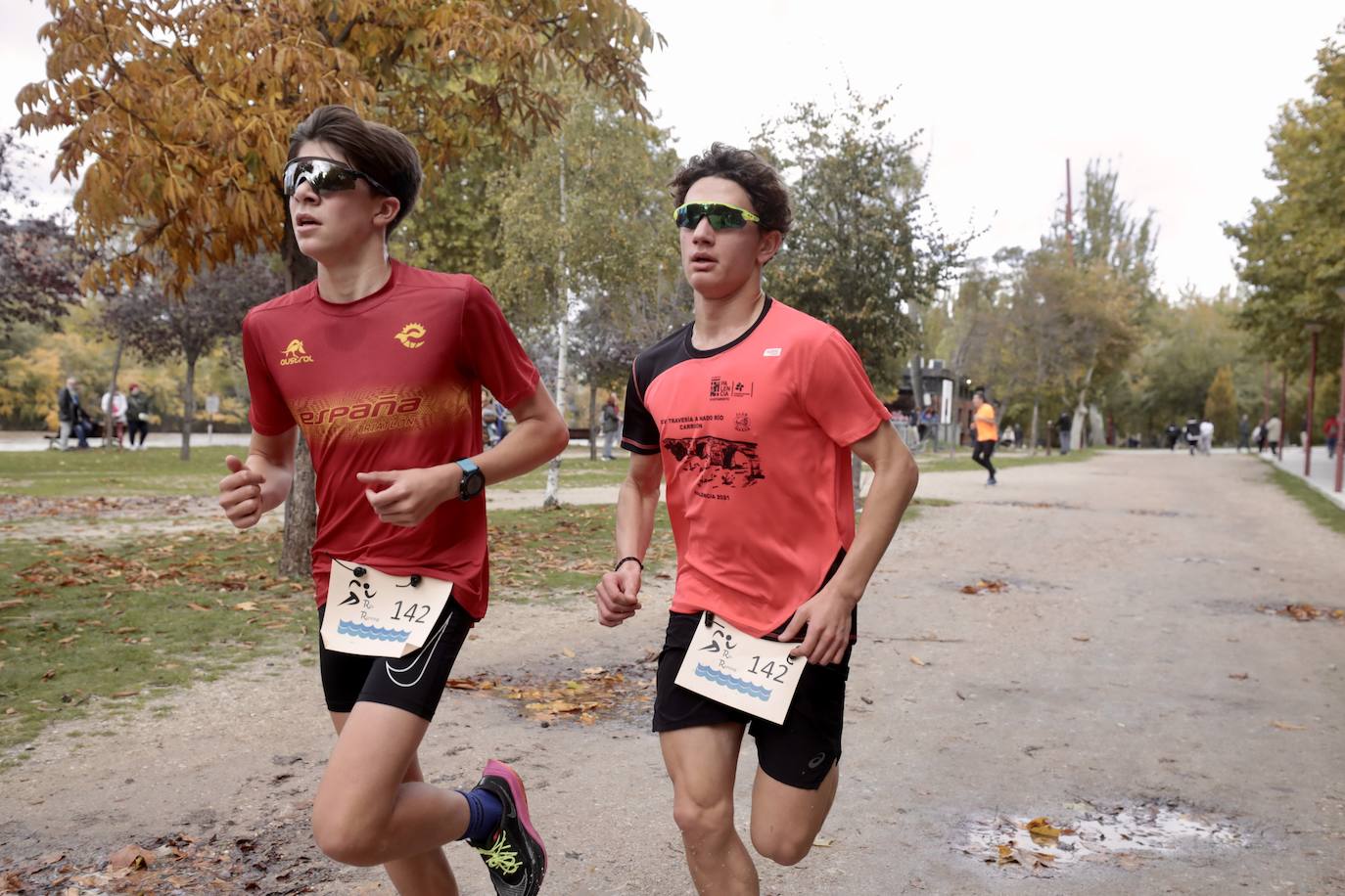 Alumnos, padres y profesores corren en Rio Running