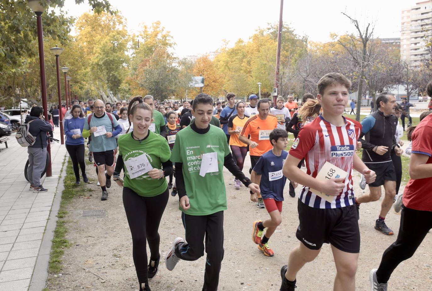 Alumnos, padres y profesores corren en Rio Running