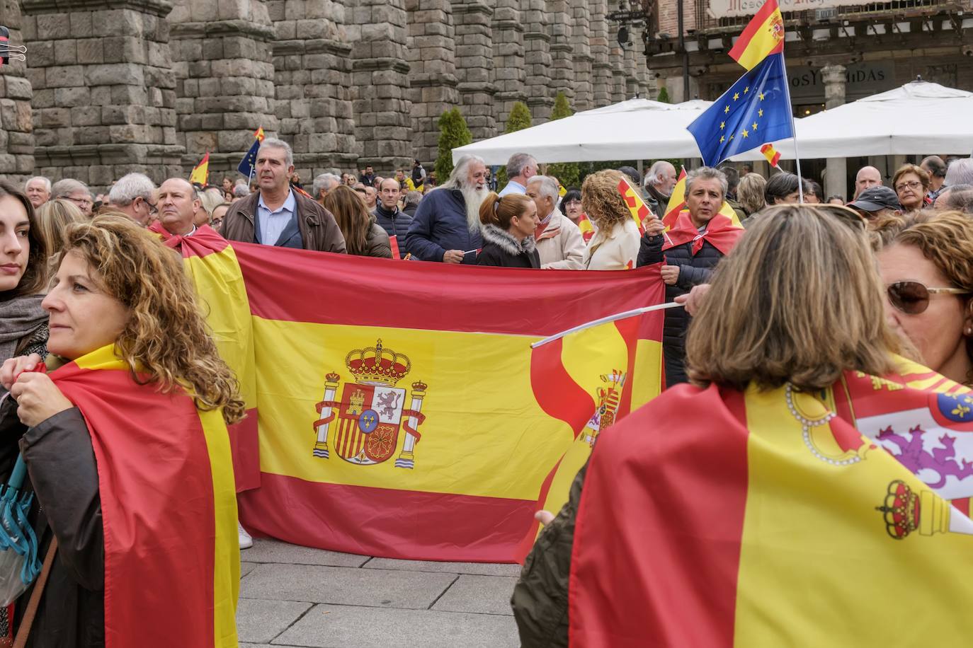 La concentración en Segovia contra la amnistía, en imágenes (2 de 2)