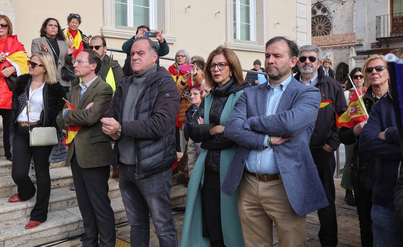 Los palentinos claman contra la amnistía en la Plaza Mayor