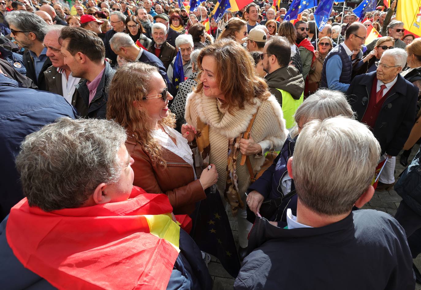 Los palentinos claman contra la amnistía en la Plaza Mayor