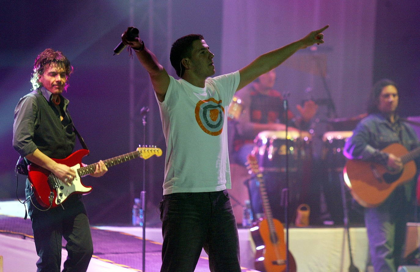 Andy y Lucas en el Polideportivo Pisuerga en su primer concierto en Valladolid en 2004.