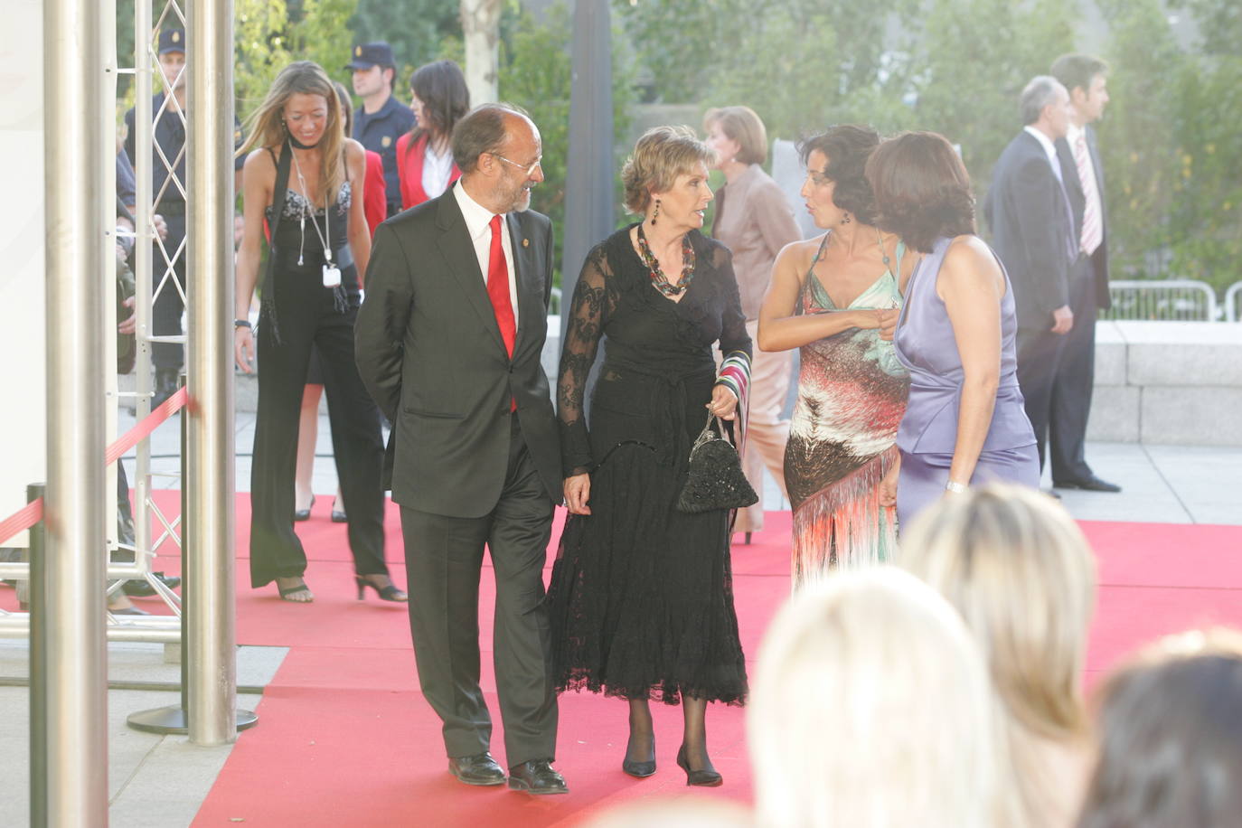 El entonces alcalde de Valladolid, Javier León de la Riva, junto a su mujer, y la que fuera concejala de Cultura, Mercedes Cantalapiedra.