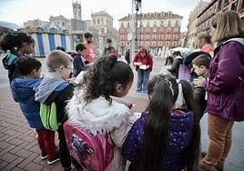 Uno de los grupos de niños que han participado en la gincana de Cáritas.