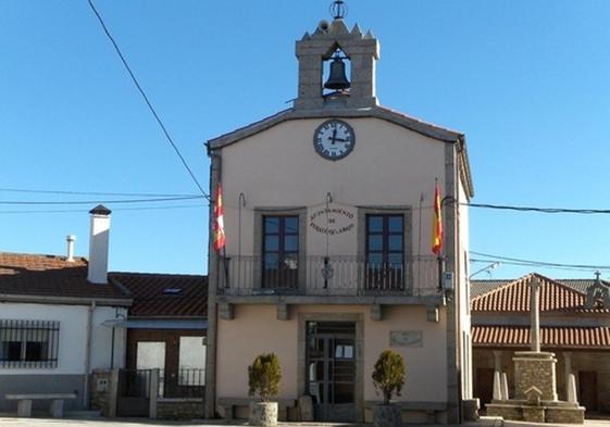 Ayuntamiento de Peralejos de Abajo.