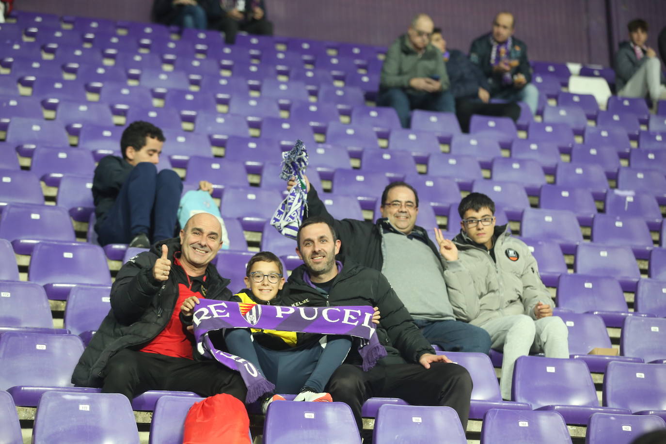 Búscate en las gradas del Estadio José Zorrilla (1 de 3)