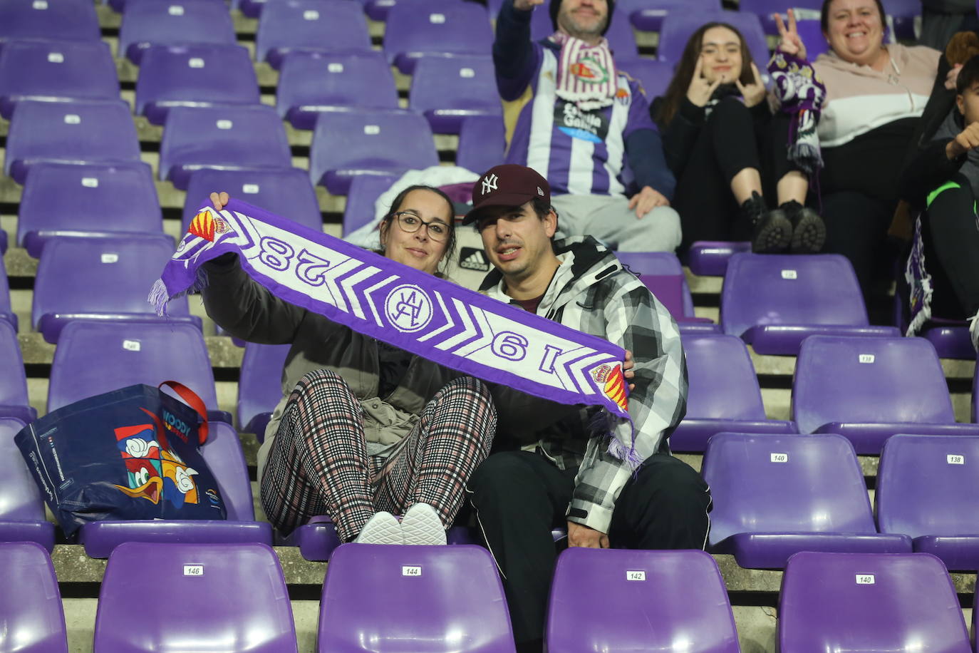 Búscate en las gradas del Estadio José Zorrilla (1 de 3)