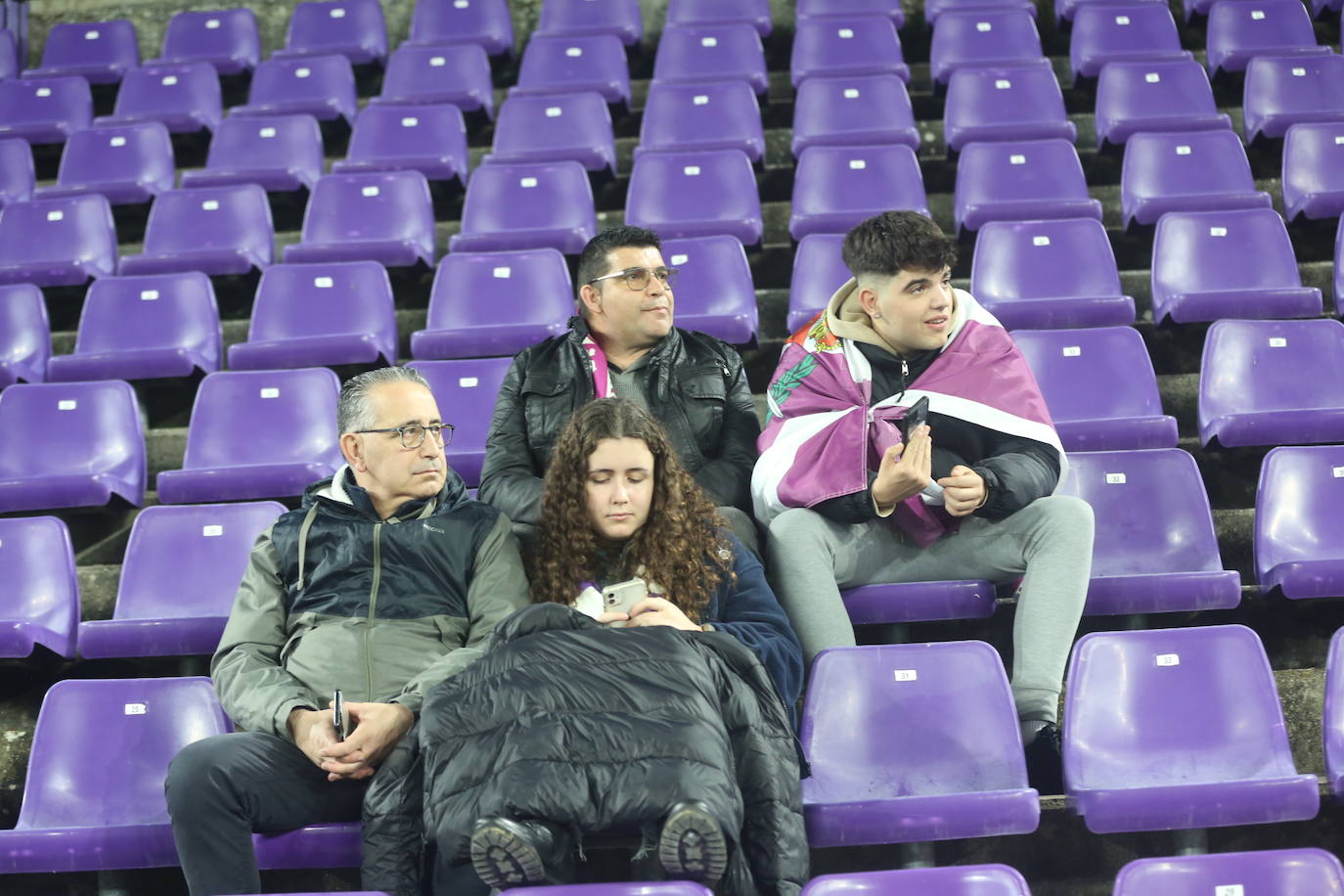 Búscate en las gradas del Estadio José Zorrilla (3 de 3)