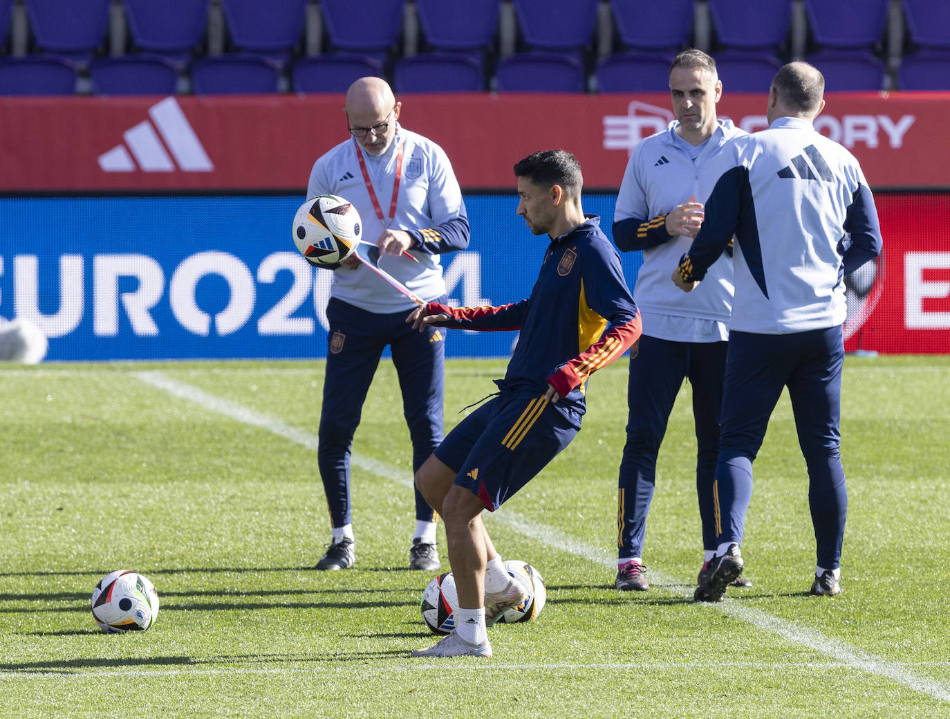 En imágenes, el entrenamiento de La Roja en el José Zorrilla