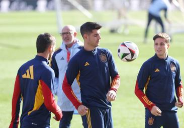 En imágenes, el entrenamiento de La Roja en el José Zorrilla