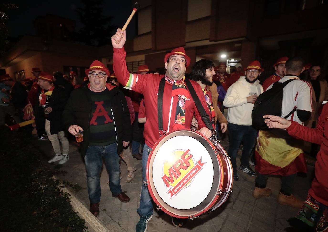 La afición de Valladolid apoya a la selección española