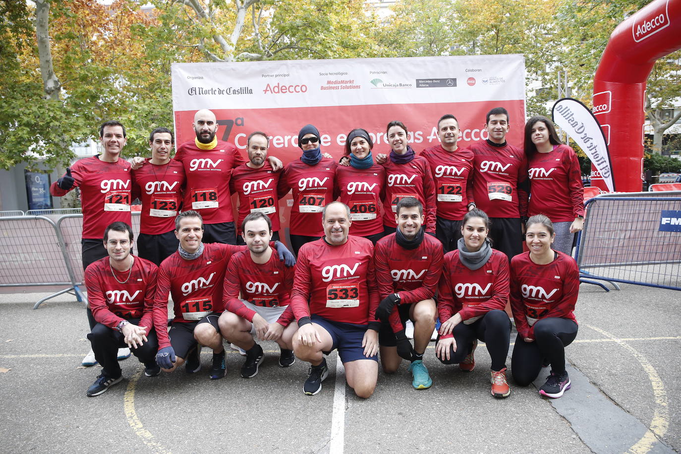 En imágenes, los equipos participantes en la VII Carrera de Empresa Adecco (4/13)