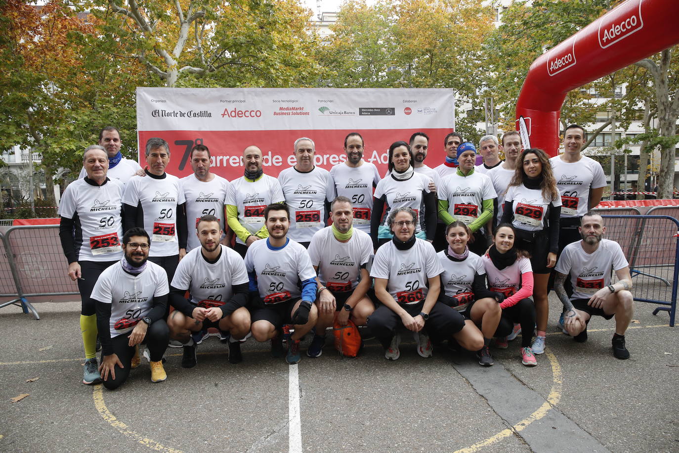 En imágenes, los equipos participantes en la VII Carrera de Empresa Adecco (5/13)