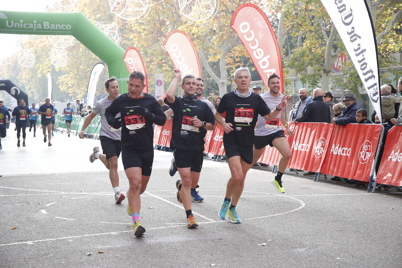 En imágenes, los equipos participantes en la VII Carrera de Empresa Adecco (8/13)