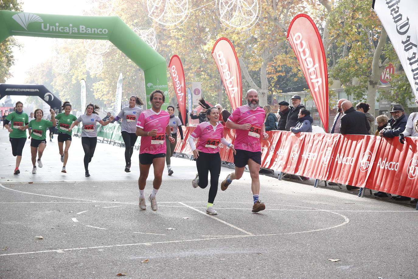 En imágenes, los equipos participantes en la VII Carrera de Empresa Adecco (11/13)