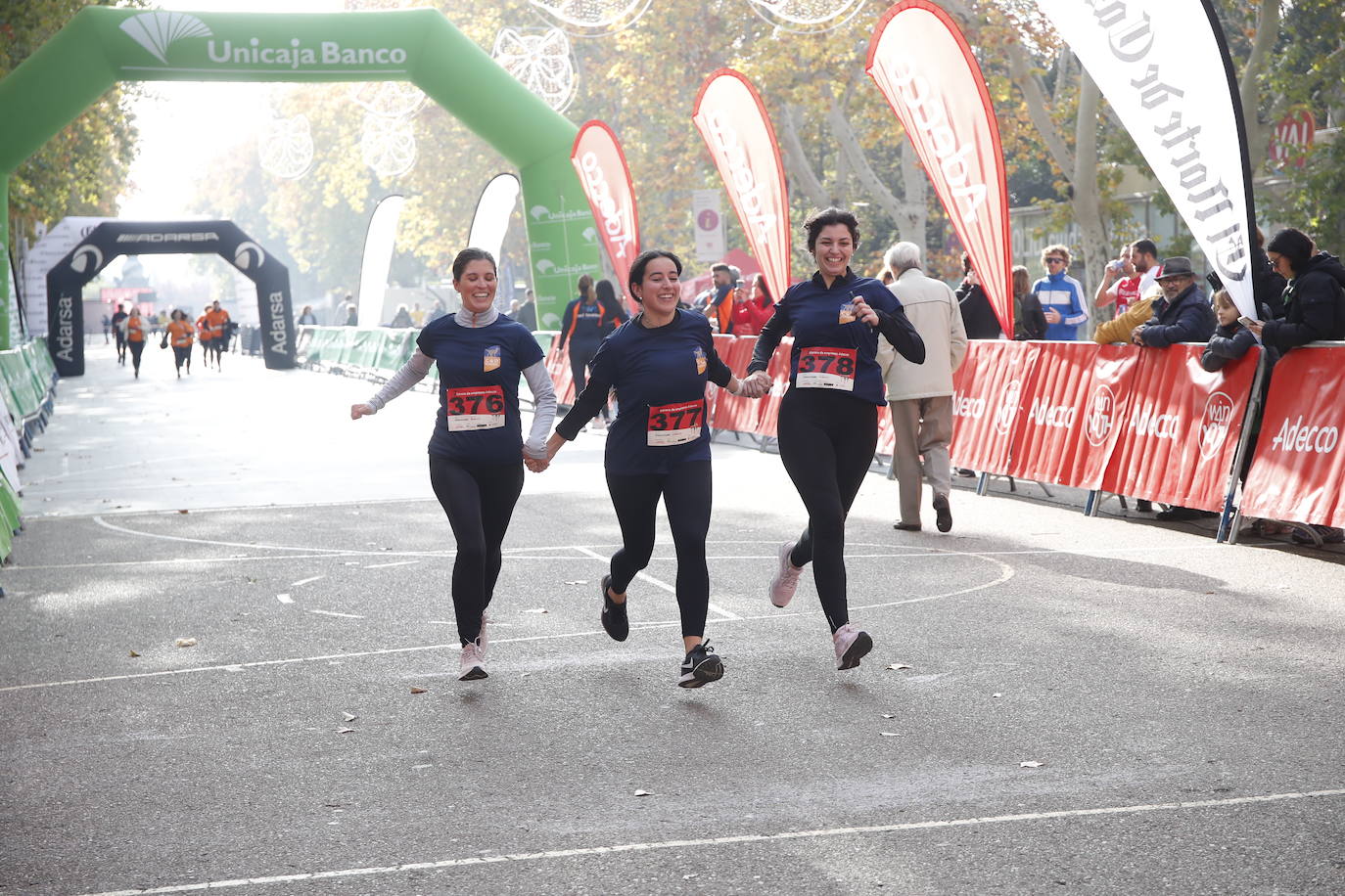 En imágenes, los equipos participantes en la VII Carrera de Empresa Adecco (13/13)