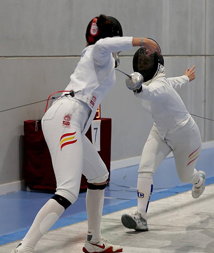 Imagen secundaria 2 - Inés García se adjudica el Torneo Nacional de espada de Valladolid