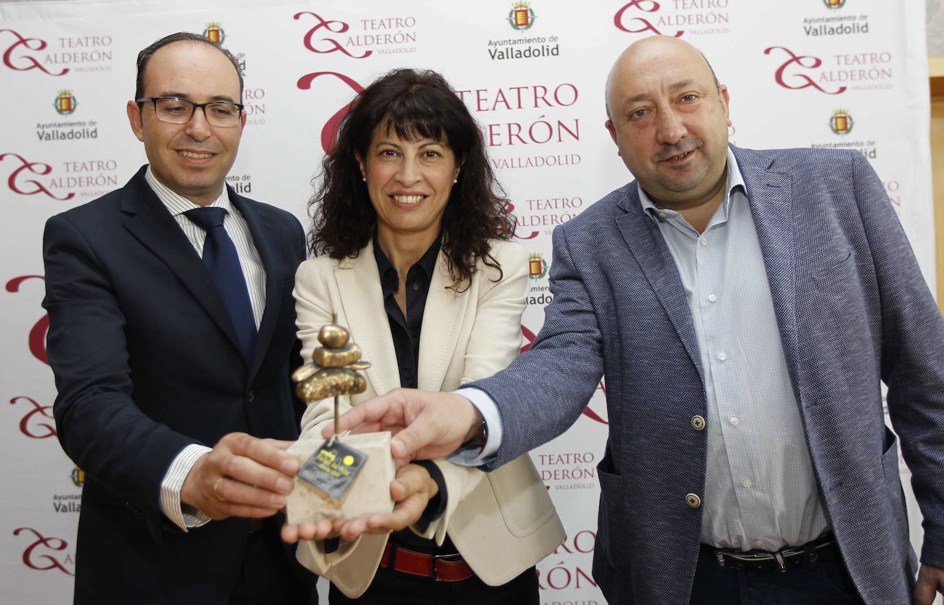 Concurso de pinchos con Víctor Alonso, vicepresidente de la Diputación, Ana Redondo y Jaime Fernández, presidente de la Asociación de Hosteleros.