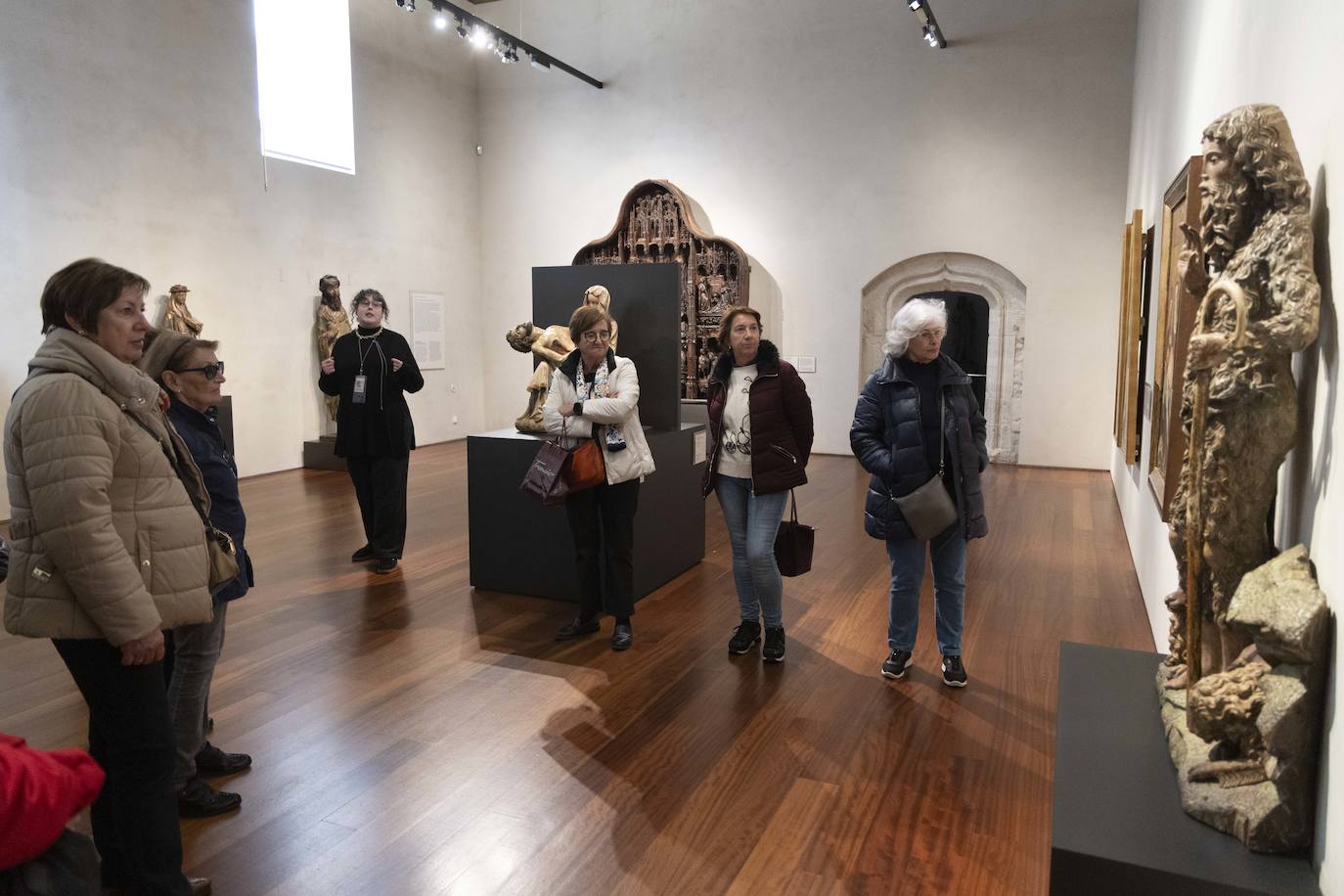 Visita de los suscriptores al Museo de Escultura