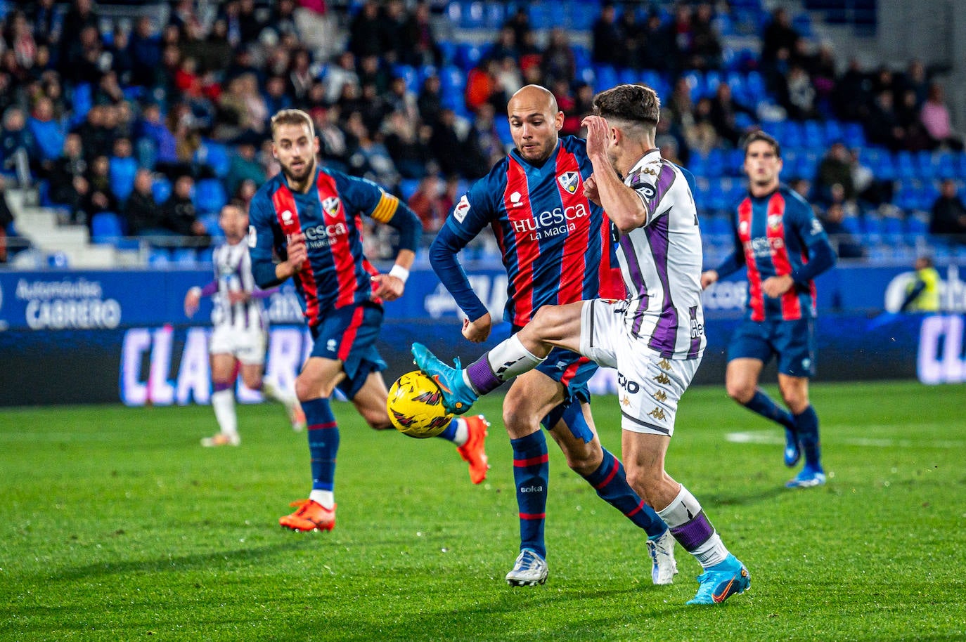 La victoria del Real Valladolid ante el Huesca, en imágenes