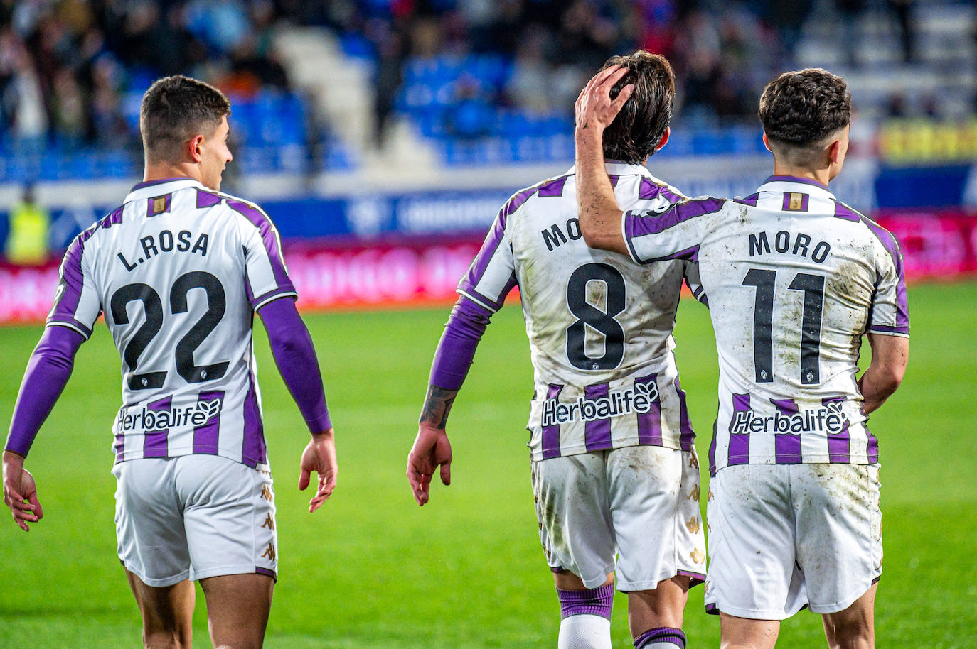 La victoria del Real Valladolid ante el Huesca, en imágenes