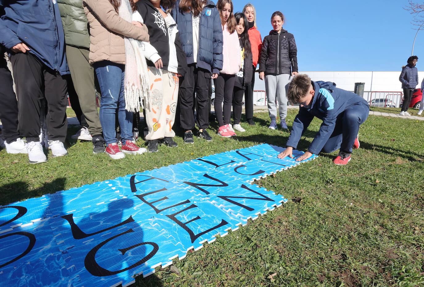 Los alumnos del Victorio Macho y del Sofía Tartilán conmemoran el 25-N