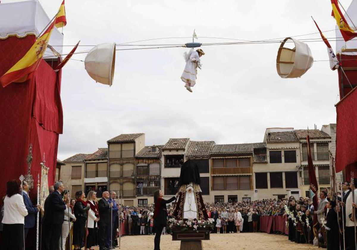 Bajada del ángel en Peñafiel, en una imagen de archivo.