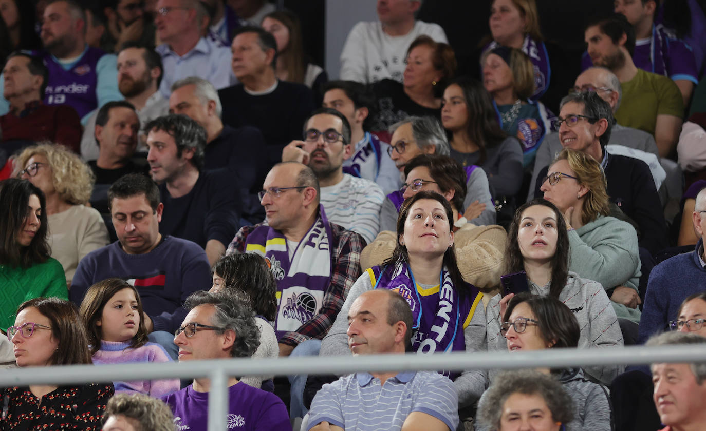 La afición del Zunder Palencia, fiel hasta el final