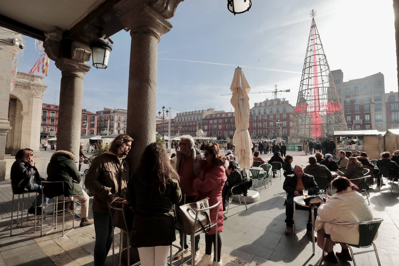 Imágenes del ambiente navideño en la Plaza Mayor (1/2)