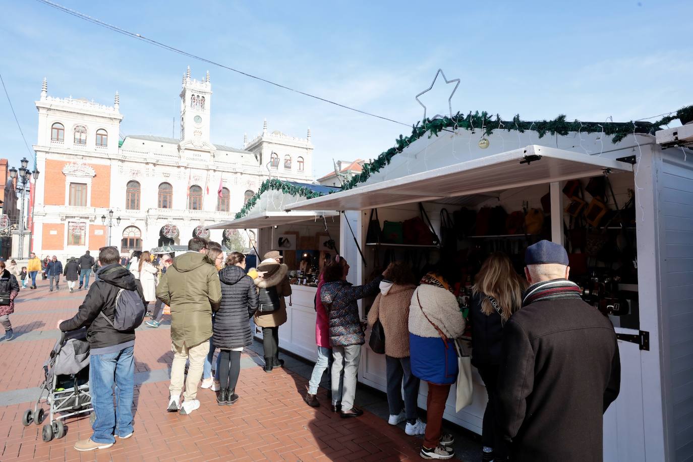 Imágenes del ambiente navideño en la Plaza Mayor (2/2)