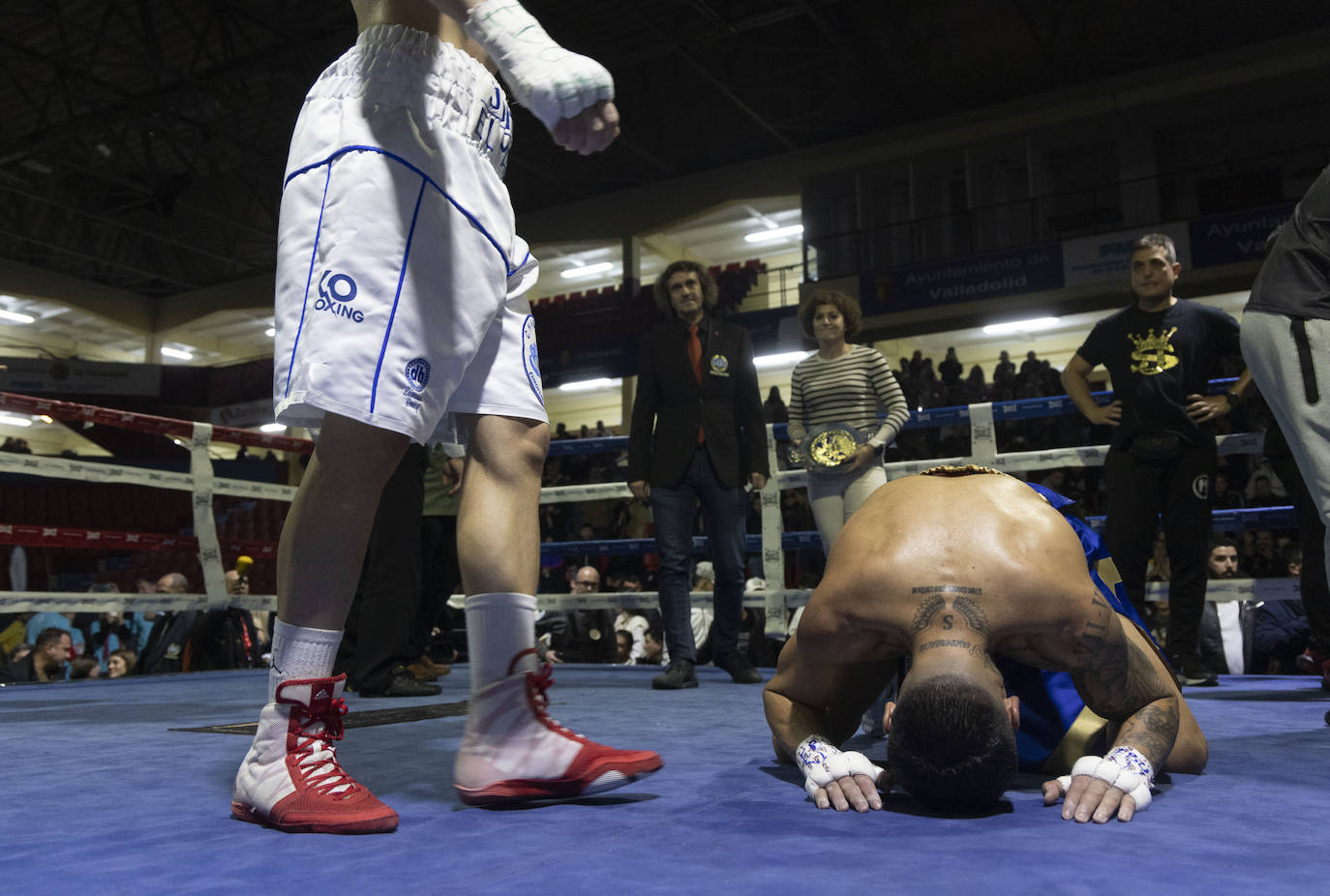 Imágenes del combate que ha dejado a Salvi sin el cinturón europeo