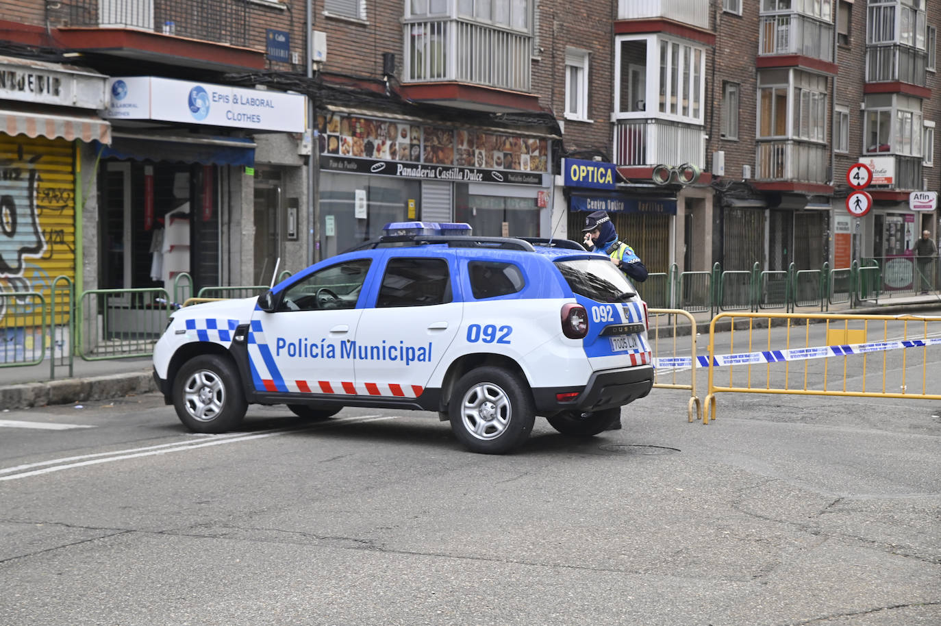 El reventón de una tubería en Valladolid, en imágenes