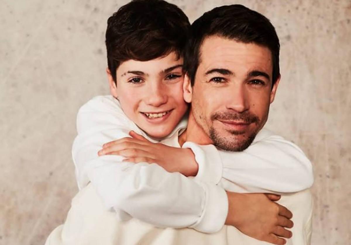 Juan José Ballesta con su hijo Juanito.