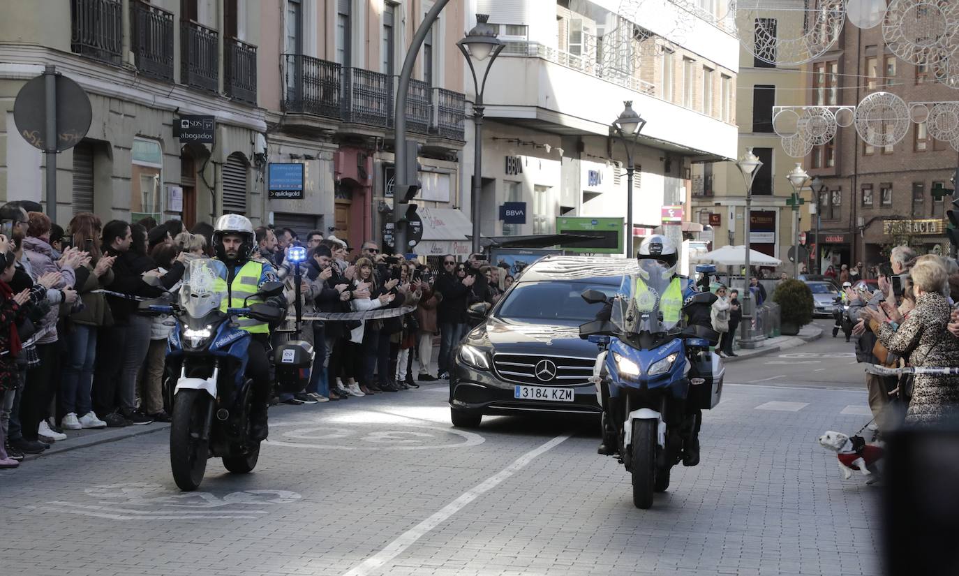 Recorrido fúnebre del féretro de Concha Velasco en Valladolid