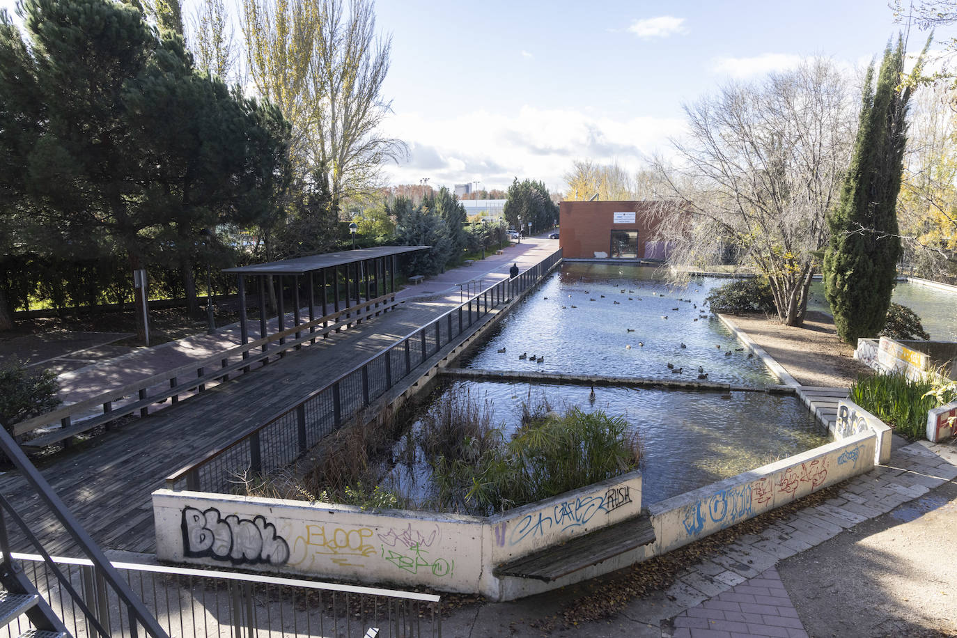 Crecida del río Esgueva por el paseo del Cauce